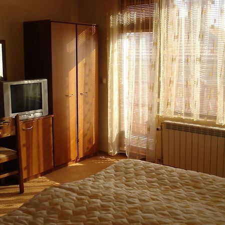 Guesthouse Kiritsovi Bansko Extérieur photo